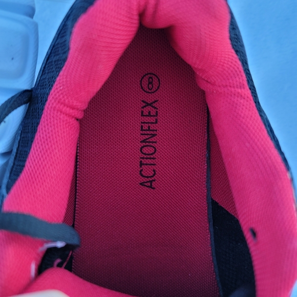 💕 NWT Actionflex Men's Shoes Black and Red - Picture 8 of 13